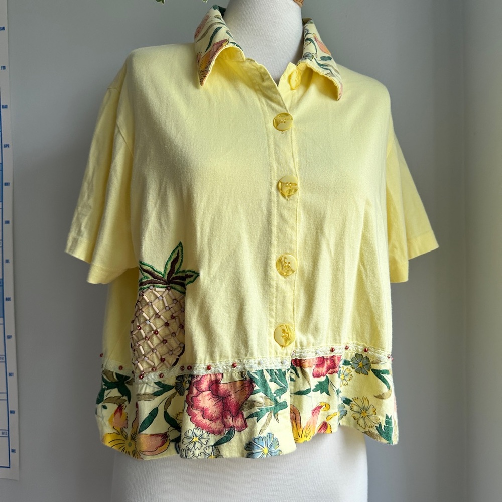 Parsley & Sage Yellow Embellished Button Down Shirt